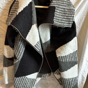 Krimson Klover Black and Gray Sweater